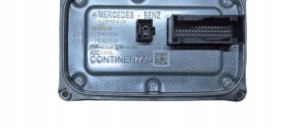Mercedes-Benz Metris W447 Voltage converter/converter module 