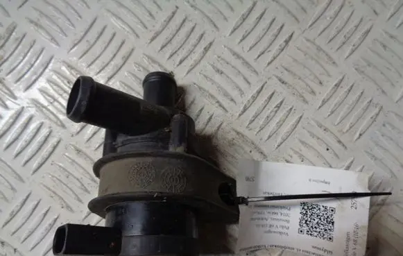 Skoda Yeti (5L) Electric auxiliary coolant/water pump 1K0965561L