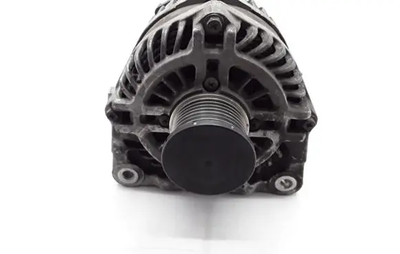 Renault Megane III Generator/alternator 231000024R