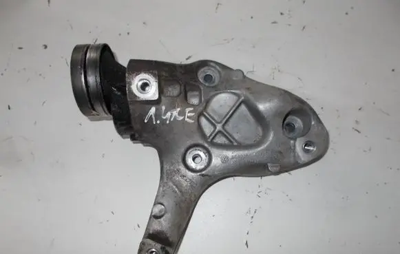 Audi A1 A/C compressor mount bracket 1K0260885B