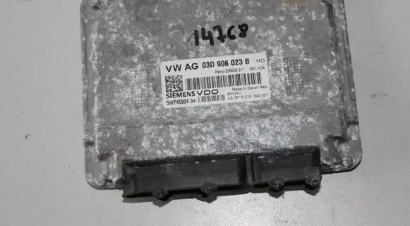 Volkswagen Polo IV 9N3 Engine control unit/module 03D906023B 5WP4050404 M0S91