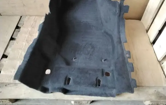 Volvo V70 Front floor carpet liner 39827067