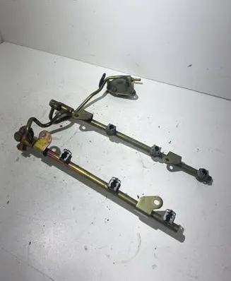 Infiniti G35 Fuel main line pipe