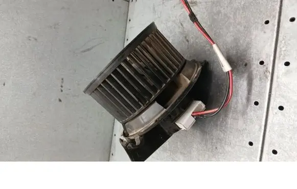 Peugeot 206 CC Heater fan/blower 9001096