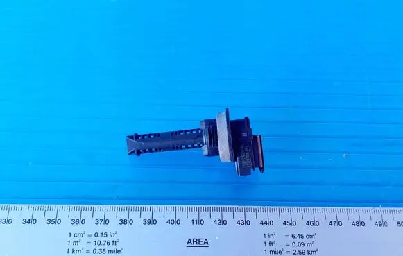 Volkswagen PASSAT B6 Oil temperature sensor E16H19C734AC 119187324