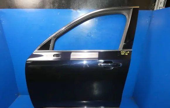 Volvo XC90 Front door 