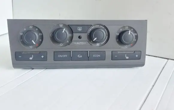 Audi A6 S6 C6 4F Climate control unit 4F1820043N