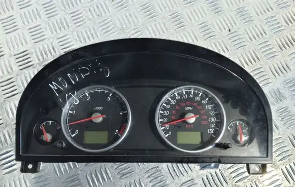 Ford Mondeo Mk III Speedometer (instrument cluster) 1S7F10841