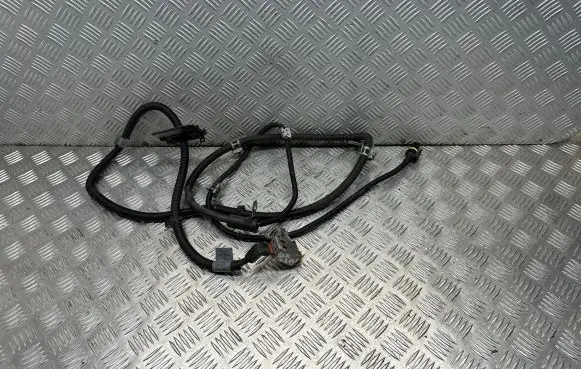 Mercedes-Benz SLK R172 Positive cable (battery) A1725403505