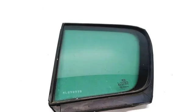 KIA Sportage Rear vent window glass 