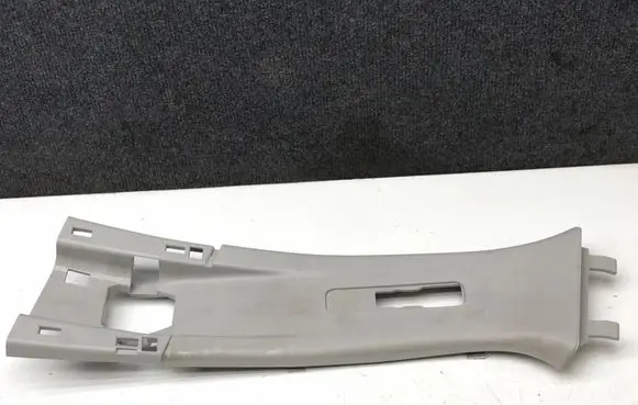 Renault Captur (B) pillar trim (top) 769135867R 631140132