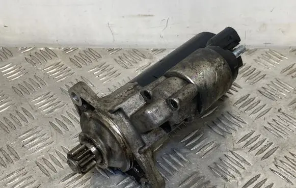 Volkswagen Golf V Starter motor 1190304300 1005831311