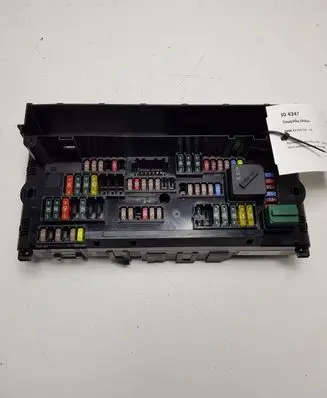 BMW X3 F25 Fuse module 9210863 921086302