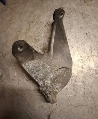 Audi A6 S6 C6 4F Engine mounting bracket 4F0199307N
