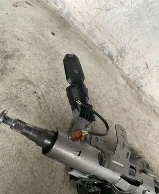 Citroen C4 Cactus Ignition lock 9663123380