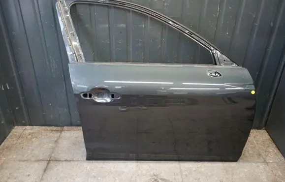 Audi A4 S4 B9 8W Front door