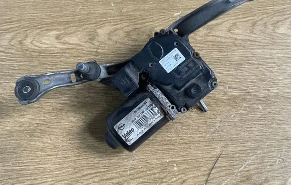 Opel Zafira C Wiper motor W000027364 W000027192