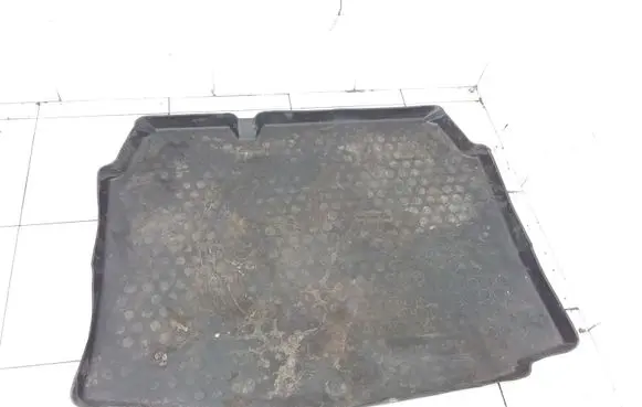Audi A4 S4 B7 8E 8H Rubber trunk/boot mat liner 
