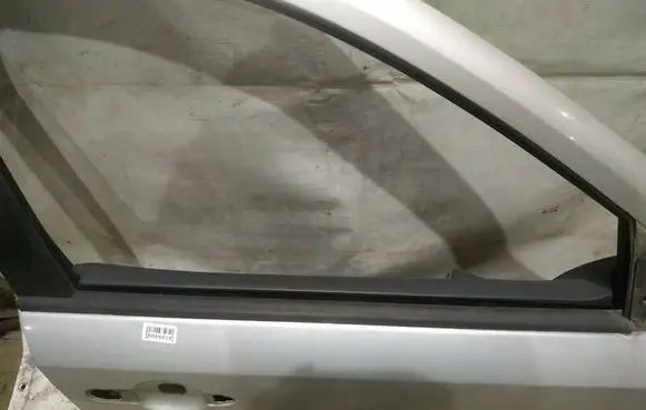 Renault Laguna II Front door glass trim molding 