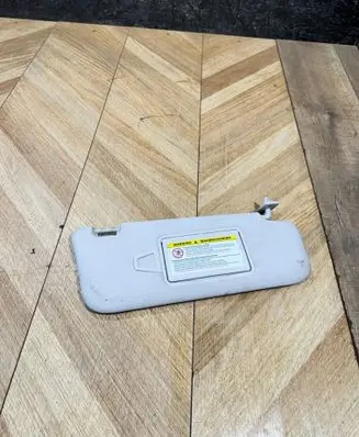Mercedes-Benz E W211 Sun visor