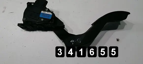 Audi A6 S6 C5 4B Accelerator throttle pedal 8D1723523F