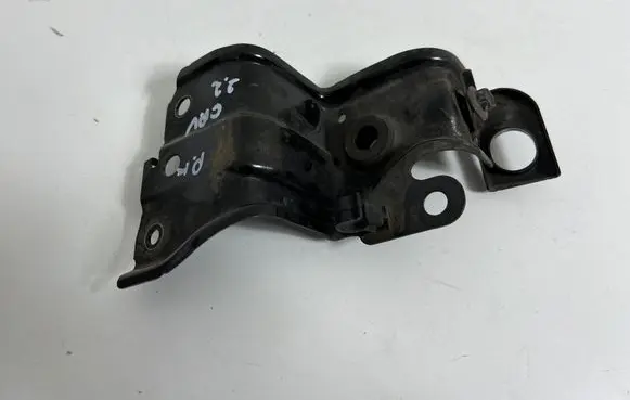 Honda CR-V Radiator support slam panel bracket 
