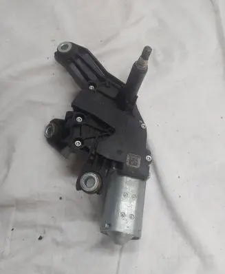Hyundai ix20 Rear window wiper motor W000031057 987001K010 39616316