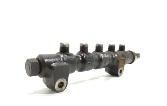 Fuel main line pipe