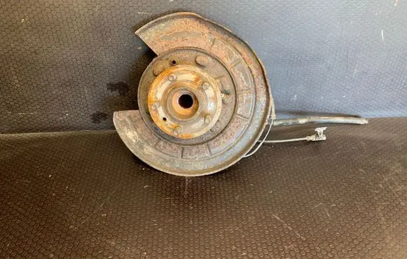 Land Rover Range Rover Sport L320 Rear wheel hub