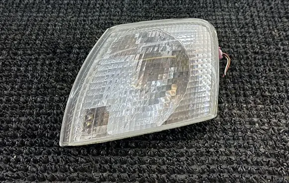 Volkswagen PASSAT B5 Front indicator light 
