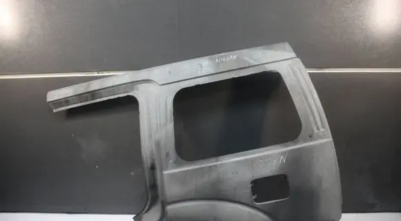 Nissan Pathfinder R51 (B) Pillar trim (exterior) 
