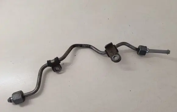 Mercedes-Benz S W222 Fuel injector supply line/pipe 
