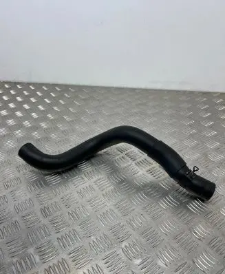 Coolant pipe/hose