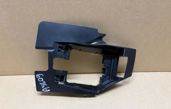 Volvo XC60 Blind spot radar bracket 32227513