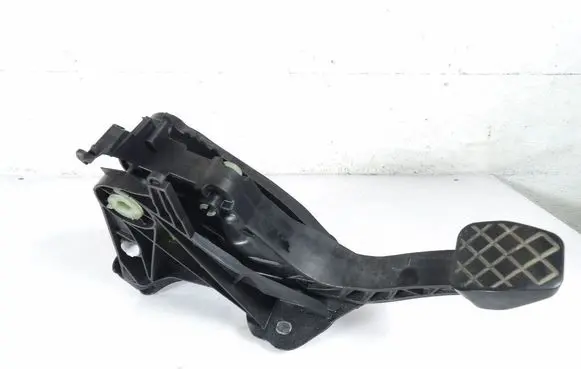 Skoda Octavia Mk3 (5E) Accelerator throttle pedal 5Q1721059GE
