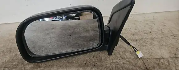 Mitsubishi Space Wagon Front door electric wing mirror E201821 E9202821