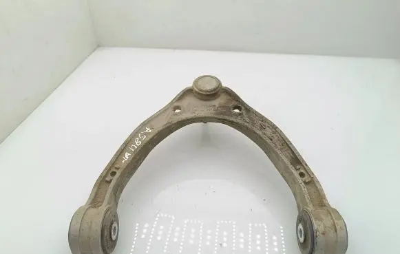 Audi Q7 4L Front upper control arm/wishbone 7L0407047B