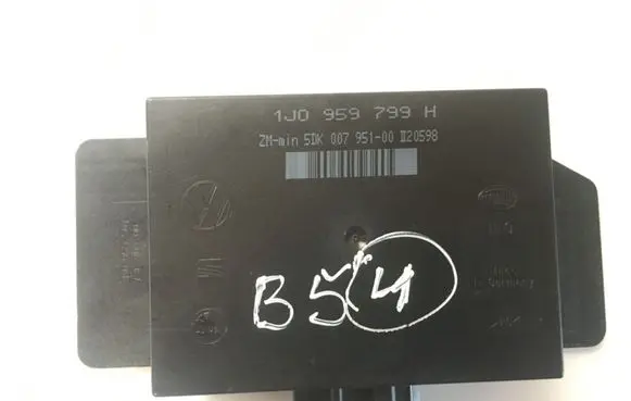 Volkswagen PASSAT B5.5 Comfort/convenience module 1J0959799H