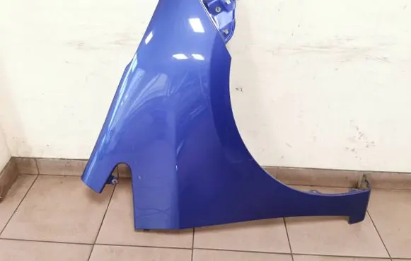 Toyota Verso-S Fender