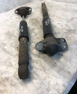 Volkswagen Jetta VI Rear shock absorber/damper 1k0511353m