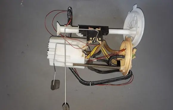 Nissan X-Trail T32 In-tank fuel pump 170404BE1A