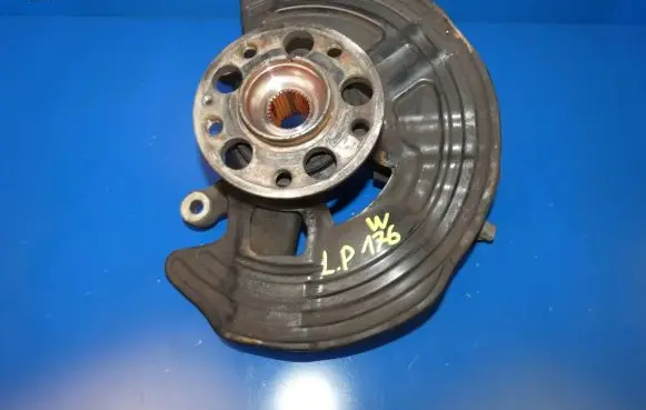 Mercedes-Benz A W176 Front wheel hub spindle knuckle