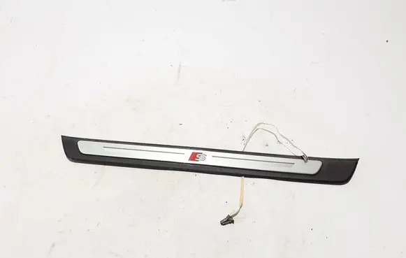 Audi A6 S6 C8 4K Front sill trim cover 4K0947405A