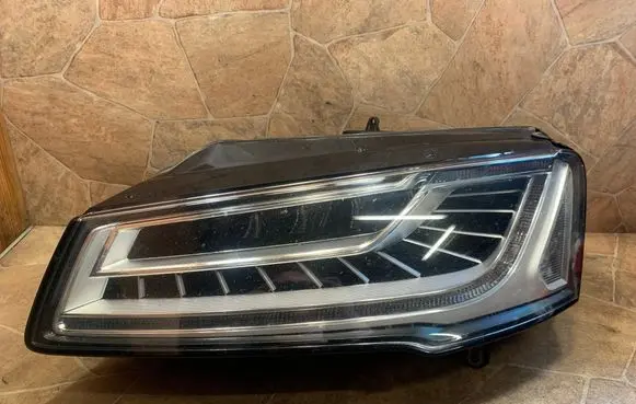 Audi A8 S8 D4 4H Headlight/headlamp 4H0941035A