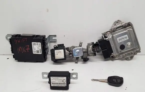 Suzuki Swift II Engine ECU kit and lock set 33910-69L01