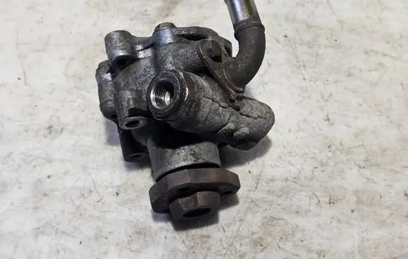Skoda Octavia Mk1 (1U) Power steering pump