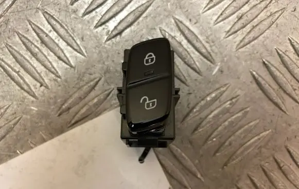 Volvo XC90 Central locking switch button 31443863