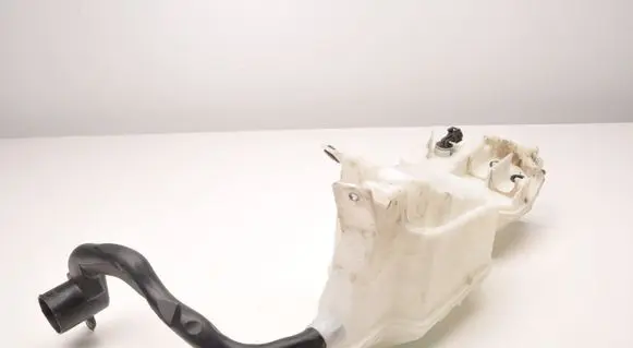 Volvo V60 Windshield washer fluid reservoir/tank 32328303