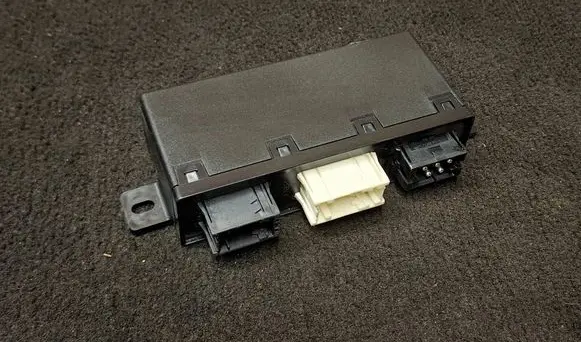 BMW 5 E39 Door control unit/module 61356904251 05071754 W10SWW