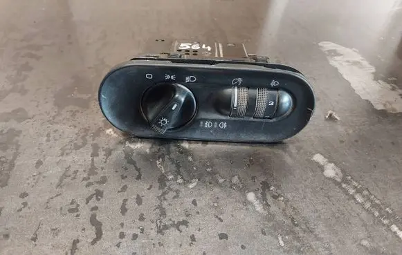 Seat Alhambra (Mk1) Light switch 7M1941531J 95VW13K196HAW